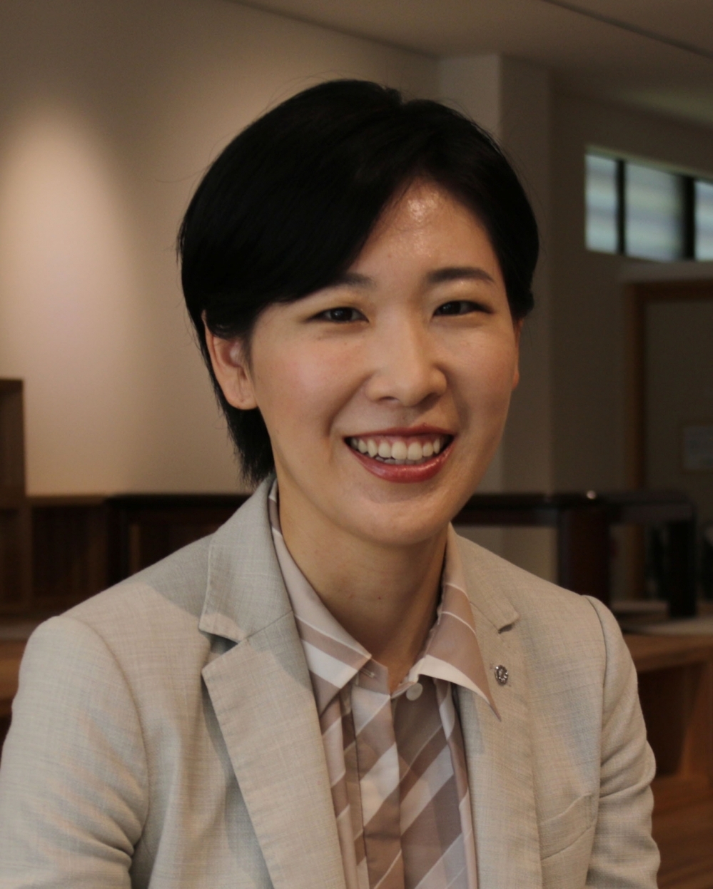 学生時代には思い描かなかった政治の世界へー 震災時に抱いた直感と両親の教えとは【細川珠生のここなら分かる政治のコト Vol.35】