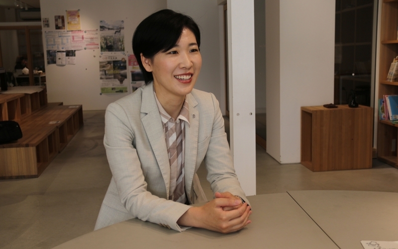 学生時代には思い描かなかった政治の世界へー 震災時に抱いた直感と両親の教えとは【細川珠生のここなら分かる政治のコト Vol.35】