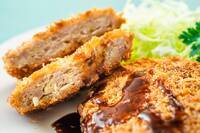 【揚げ物の基本】油はね防止＆温度のコツをわかりやすく解説！カツ・唐揚げ・天ぷらのレシピも