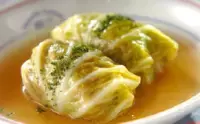 ロールキャベツの人気レシピ8選！定番から和風・変わり種まで〜キャベツの葉をきれいにはがす裏技も
