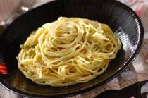 雪解けとともに顔を出すふきのとうは、春の訪れを告げる特別な食材ですね。独特のほろ苦さと爽やかな香りは、この時期だけの贅沢なごちそうです。今回は、初めての方でも挑戦しやすい、E・レシピで話題の人気レシピランキングTOP3をご紹介します。