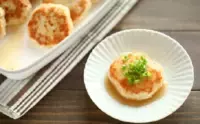 ヘルシーなのにちゃんとおいしい！【鶏ひき肉×豆腐】の絶品レシピ8選～つくね・餃子・そぼろも♪