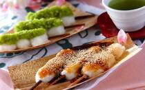 全国各地から桜の便りが届くと、心躍るお花見シーズンの到来ですね。今回は、外でも食べやすいお団子やサンドイッチ、春らしさ満点のおむすびなど、おすすめのお花見レシピを8選ご紹介。暖かな日差しの中で、手作りのおいしい料理を囲みながら、大切な人とのお花見を楽しみませんか？