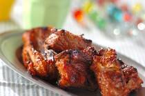 おうちで気軽に盛り上がれる 「ホットプレート」 や 「BBQグリル」 料理は、みんなで囲んで作る楽しさも魅力のひとつ！今回はE・レシピで人気の ホットプレート＆BBQレシピTOP8 をランキング形式でご紹介します。ぜひ参考にしてみてください
