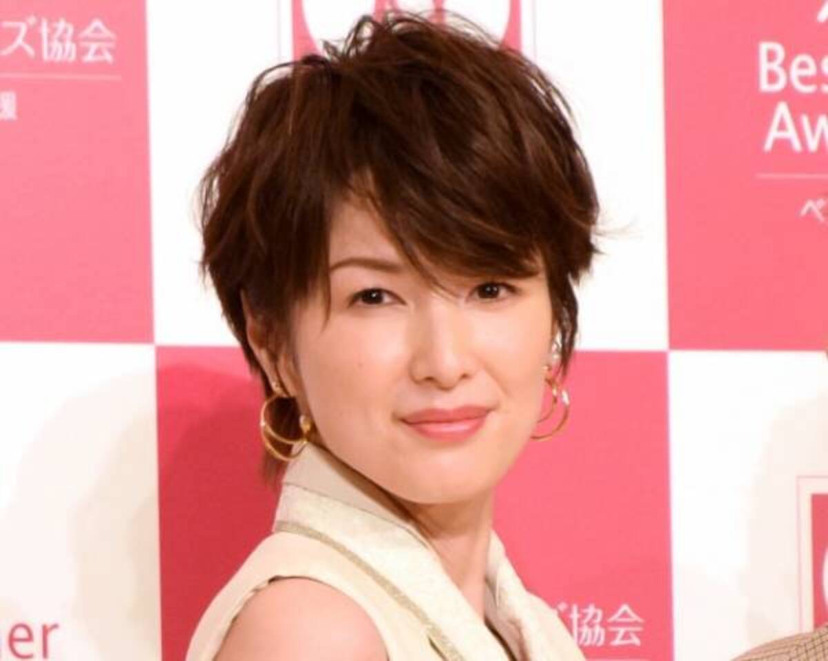 吉瀬美智子が離婚を発表 話し合った結果 今後は別々の道を歩んでいく結論に 21年4月7日 ウーマンエキサイト 1 2
