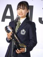 15歳のフィギュア新星・島田麻央選手「JOC新人賞」に初々しい笑顔「魅了する演技ができるよう」