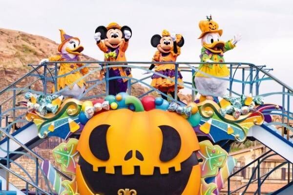 東京ディズニーシーで開催する『ディズニー・ハロウィーン・グリーティング』（C）Disney