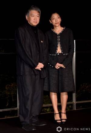 『CHANEL AND CINEMA - TOKYO LIGHTS』のセレブレーションディナーに来場した（左から）是枝裕和監督、安藤サクラ （C）ORICON NewS inc.