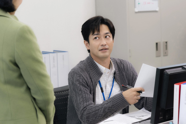 竹財輝之助、新春番組で“激変”　日本統治時代の台湾の偉人／現代の報道局プロデューサーの1人2役