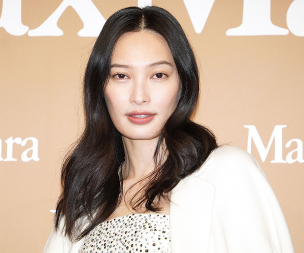 大政絢、甘めエレガントな姿で魅了　無邪気な一面も「北海道で温かさを体感したい」