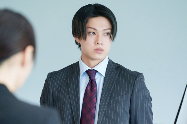 『コーチ』第7話　ACEes・佐藤龍我の刑事役に反響「ふてぶてしい演技上手かった」「こういう役もすごく似合う！」【ネタバレあり】