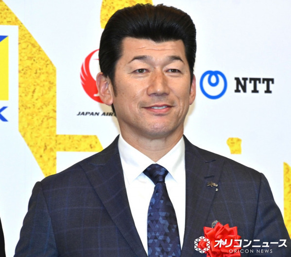 “ハマの番長”三浦大輔、ムロツヨシら豪華俳優陣との食事会で4ショット披露「たしか御三方ともベイスターズファン」「べらぼう率が高い」「次回は佐藤浩市さんも」