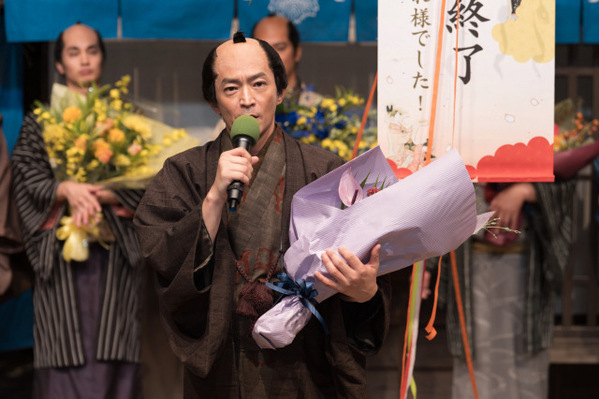 津田健次郎「まさか50歳をこえて20代の役をするとは」　『べらぼう』クランクアップ