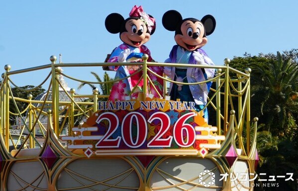 ミッキー＆ミニーらが和装姿で登場！ディズニーでお正月イベントがスタート