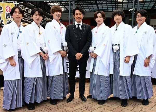 “芸歴30周年”大泉洋、“デビュー6周年”SixTONESに大泉節さく裂　『6SixTONES』初回ゲストで大規模熱海ロケ敢行