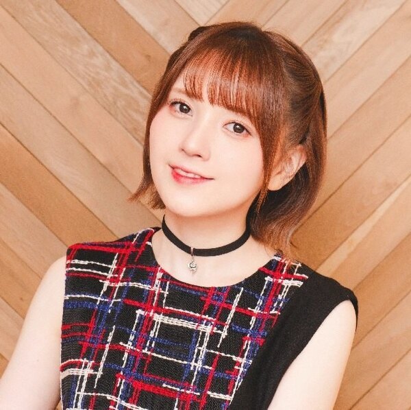 声優・鬼頭明里、姿が激変！ロング髪にファン衝撃「髪色が映える！」「可愛すぎてえぐい」