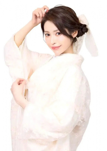 日本一の大学生を決めるミスユニバーシティ2025　ファイナリスト・奥田麻鈴がオリジナル振袖姿を披露