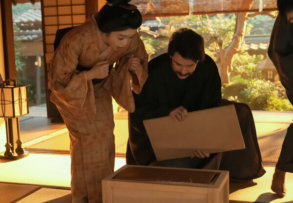 『ばけばけ』第90回　松野家にヘブン宛の大きな荷物が届けられる【ネタバレあり】