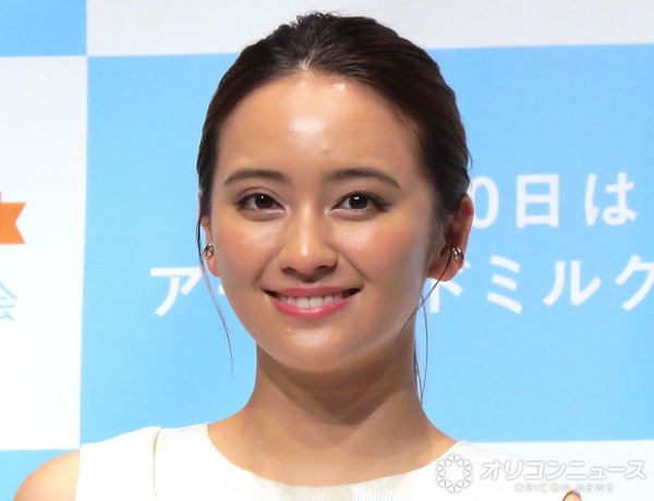岡田結実、第1子出産　芸能界から祝福のコメント続々　両親そろって投稿　昨年妊娠発表の藤田ニコルも絵文字付きで祝う
