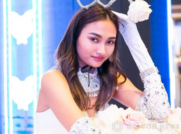 “10頭身モデル”香川沙耶、大きな指輪キラリ　「大切な人とこれからの時間を共に」と報告