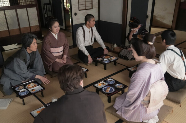 『ばけばけ』クマ、自分がクビになると泣き出してしまう　第101回場面カット