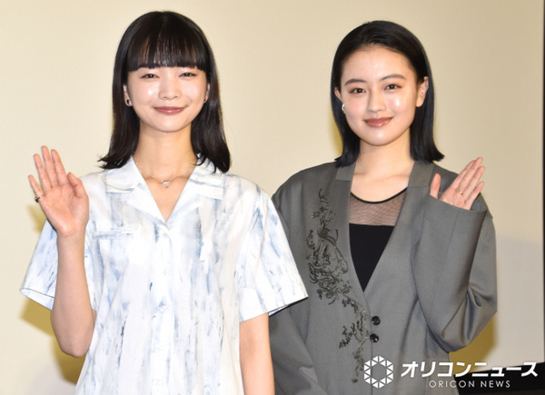 上坂樹里、朝ドラ『風、薫る』第1週から感涙　W主演・見上愛も「身が引き締まるような気持ちに」