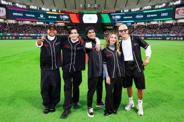 新田真剣佑ら“麦わらの一味”がWBC始球式に登場　イニャキ・ゴドイ豪快投球に「まさにルフィ」