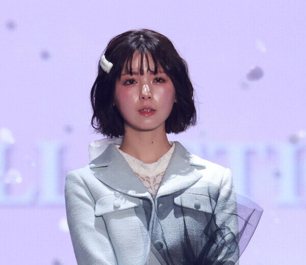 【TGC】乃木坂46筒井あやめ、気品あふれるランウェイ　儚げな美しさで魅了