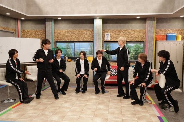 timelesz、『タイムレスマン』クイズ企画で1問目から議論紛糾　ゴールデン前哨戦「2択マン」放送決定