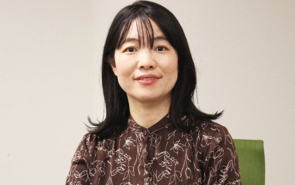 イモトアヤコ、息子と登山に初挑戦「ゆっくりですが登る事できました」　山頂で絶景＆おにぎりを堪能