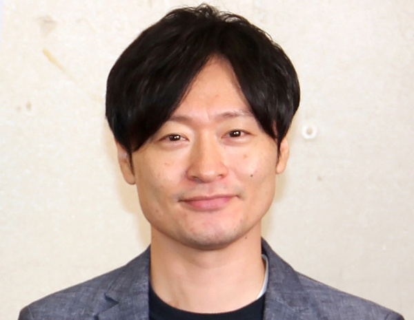 解散から2年…『M-1』3年連続準優勝芸人、“激変”姿に反響「雰囲気変わった！爆イケオジ」「めちゃくちゃダンディに!!!素敵!!!」