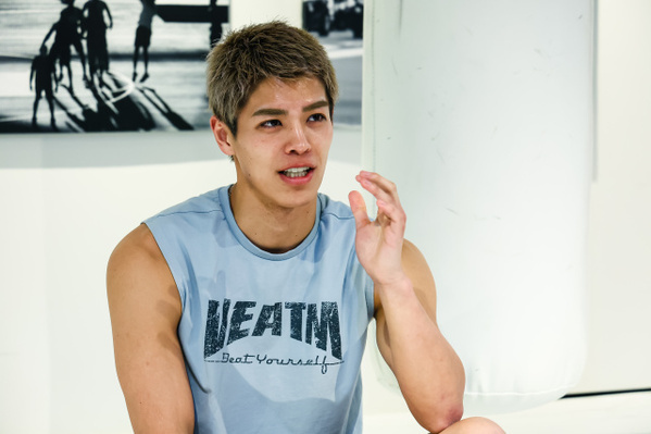 “大胆キス”で話題の白鳥大珠「キスは1人までと決めてたけど…」元ONE王者との大一番に意気込み【インタビュー】