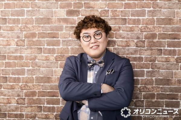 マユリカ中谷、「阪本が漫才衣装を家に全部忘れてきた」　本番の姿にファン「それでやるの！？」「微妙に不自然」