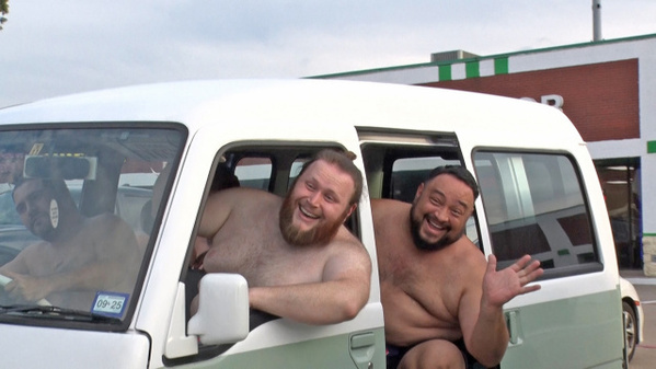 スバル“農道のポルシェ”におぎやはぎ大興奮　アメリカで発見→外装だけじゃないカスタムに「うわぁぁすげぇー！クール！」