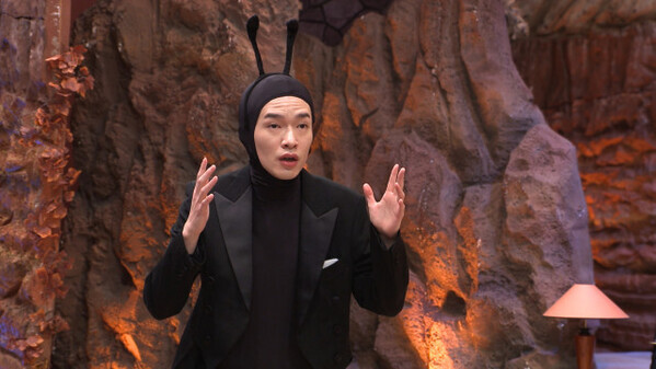 Snow Man・深澤辰哉、芸人たちとアリになりきる　「キャラクターのクセ強を楽しんで」