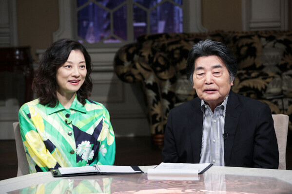『カンブリア宮殿』村上龍氏＆小池栄子が卒業　最後まで息の合った掛け合い見せ20年の長寿番組から去る　村上氏は“3文字”の言葉残す