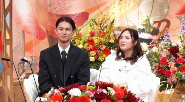 『新婚さん』「吉沢亮!?」マチアプで出会ったイケメン夫、「恋愛対象には見られない」→会場“ドン引きの理由”　感動の即日プロポーズ