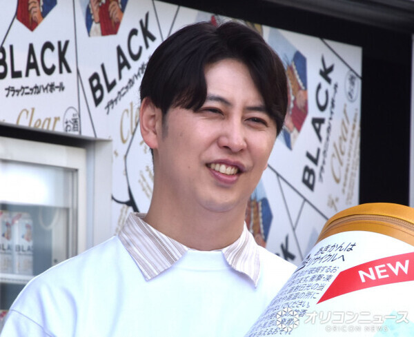 ニューヨーク屋敷、パッケージ刷新の『ブラックニッカ』をアピール「赤ちゃんが寄ってくるデザイン」