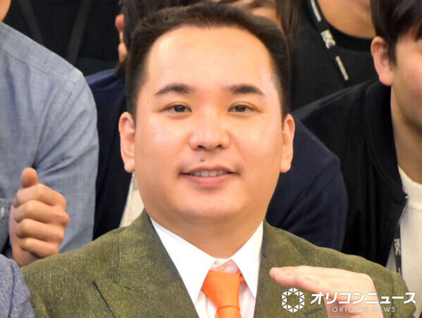 ミルクボーイ内海が撮影「大阪城と桜」ショットに反響「圧巻です！」「目が覚める様」