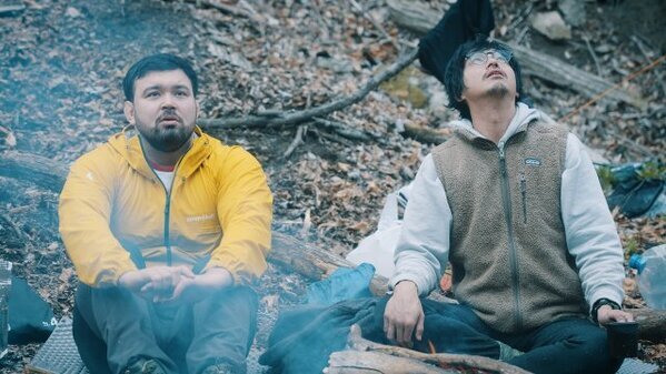 ウルフアロン、東出昌大と1泊2日の野営生活「全部さらけ出せた」【コメントあり】