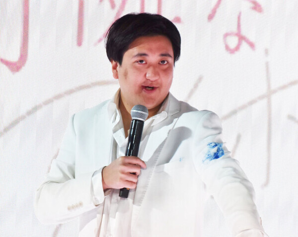 【アベマ30時間】カカロニ栗谷、1000万円の借金抱えた“新婚生活”を激白　芸人活動の一方で…新たに始めた仕事も「正直、途方もない額」