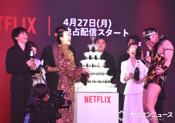 レイザーラモンHG、『地獄に堕ちるわよ』イベントにサプライズ＆腰振りで登場　“細木数子”戸田恵梨香へ報告「地獄から這い上がってきました」