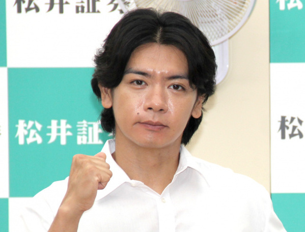 マヂラブ野田クリスタル、相方・村上の双子誕生報告も…芸人仲間からネタバレ「俺も被害だから」