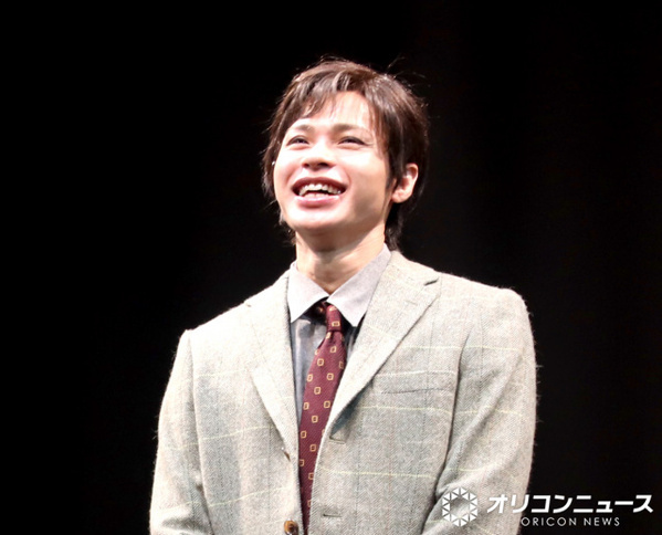 “令和のアラン・ドロン”上田竜也、鶴見辰吾から“スタイリッシュでセクシー”と絶賛　「色気は封印していたつもり」と照れ笑い
