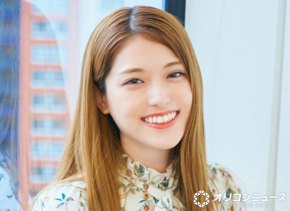 第1子出産の松村沙友理、バイト姿に反響…「ママっぽくなってる」