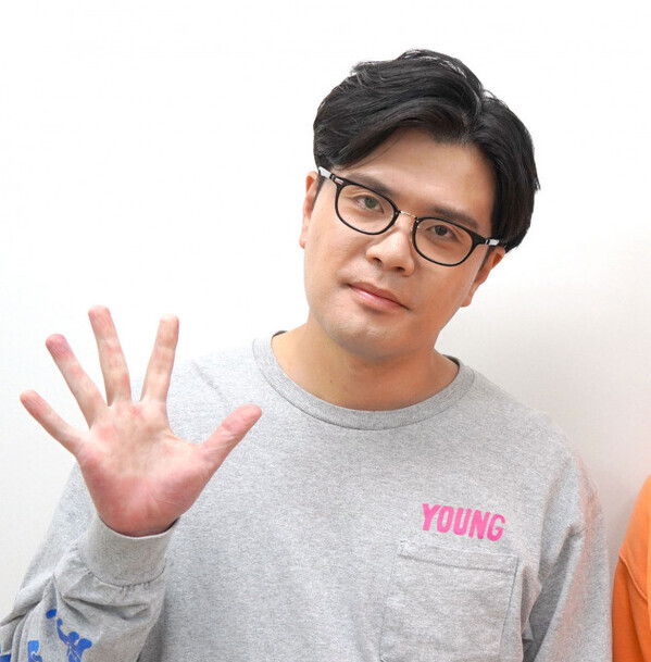 マユリカ阪本、所属バンド脱退＆グループ一時活動休止に謝罪「急なご報告になりすみません」「残り二回盛り上がっていくで!!」
