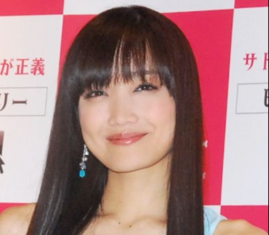 佐藤江梨子、“激変姿”にネット驚き「ギャルママになっても美人」