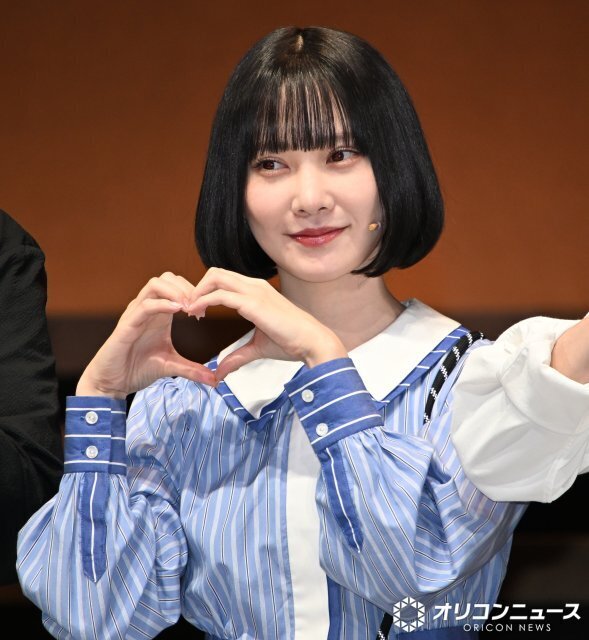 加藤史帆、伊野尾慧のセリフ暗記力で「引き締まりました」　剛力彩芽も驚きの声