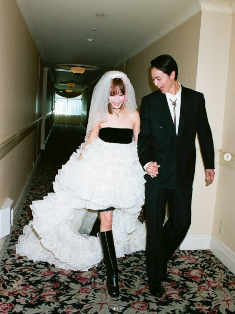 AMIAYAの姉・AYA＆モデル・俳優と漬物屋の“二毛作タレント”三宅亮輔、結婚を発表「約十年越しに運命の名の下に巡り合い…」【報告全文】