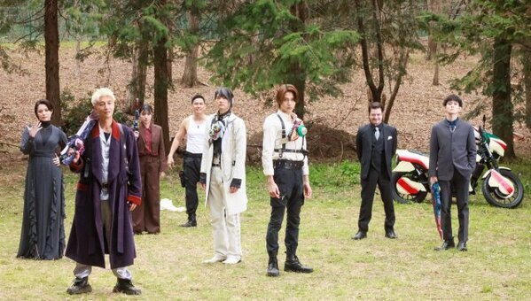 映画『仮面ライダーゼッツ』でCODEのエージェントが初の勢ぞろい　消滅させられたシックスの姿も